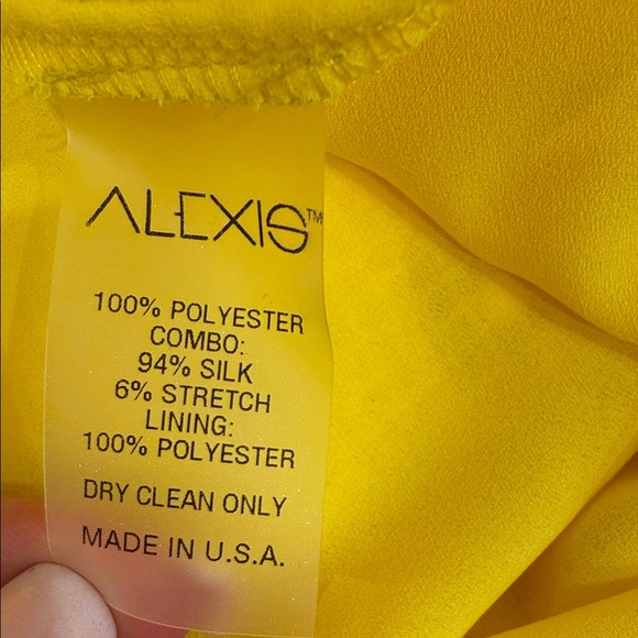 Slexis Yellow Lace Off-Shoulder Women Dress size XS - Picture 10 of 10